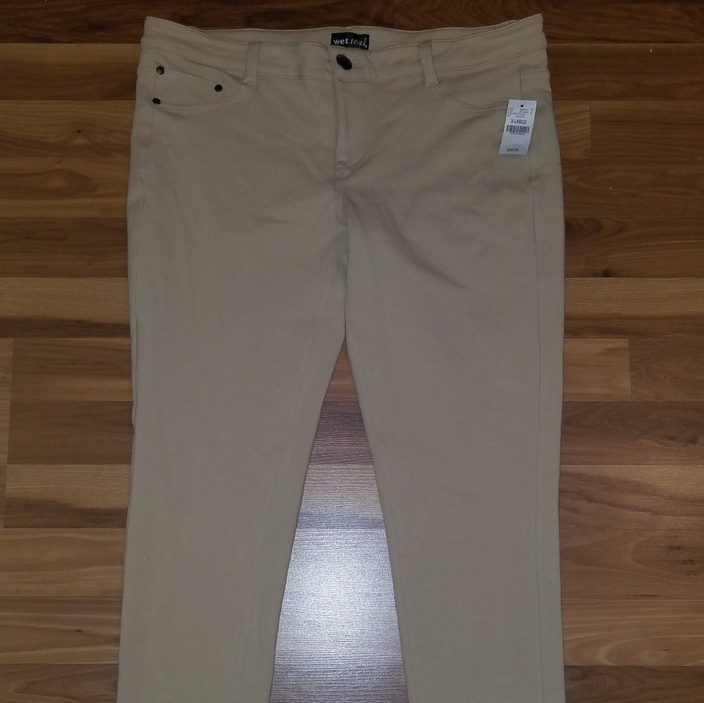 Jegging khakis